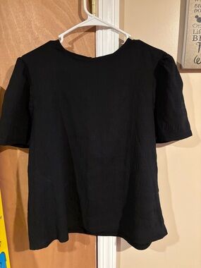 SHEIN Black Textured Short-Sleeve Blouse